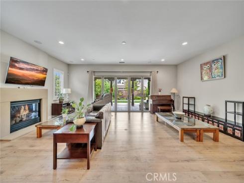 17  Lowland  , Irvine, CA