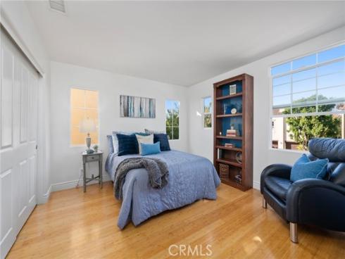 40  Waterspout  , Irvine, CA