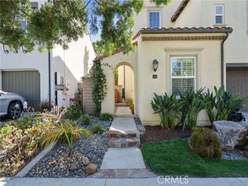 40  Waterspout  , Irvine, CA