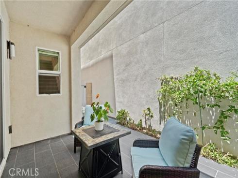 610  Cultivate  , Irvine, CA