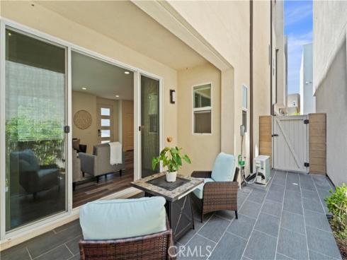 610  Cultivate  , Irvine, CA