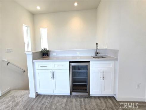 610  Cultivate  , Irvine, CA