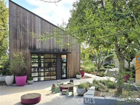 610  Cultivate  , Irvine, CA