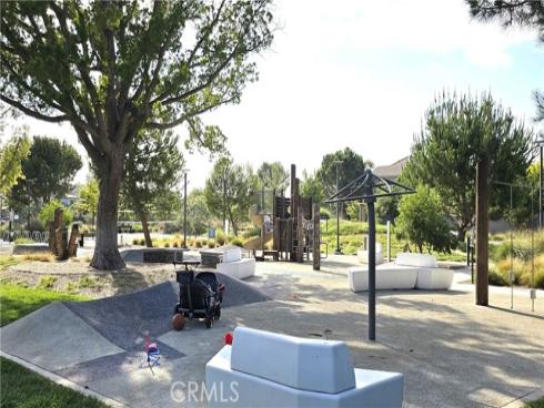 610  Cultivate  , Irvine, CA