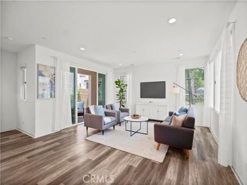 610  Cultivate  , Irvine, CA