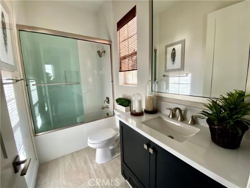 94  Swift  , Irvine, CA