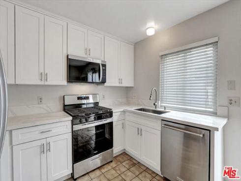 82  Eagle  43 , Irvine, CA