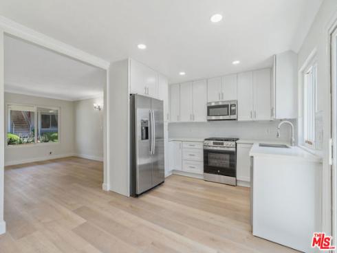 46  Eagle  , Irvine, CA