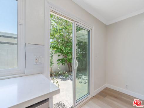 46  Eagle  , Irvine, CA