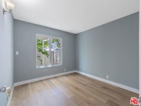 46  Eagle  , Irvine, CA