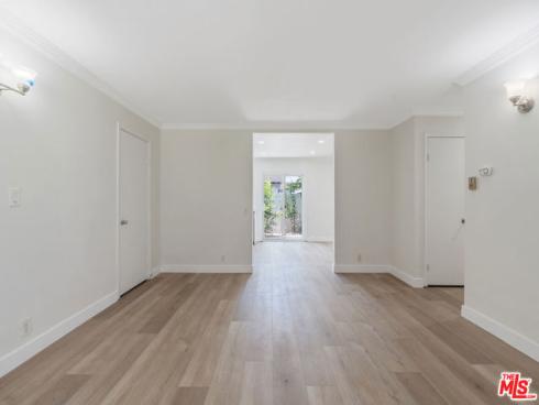 46  Eagle  , Irvine, CA