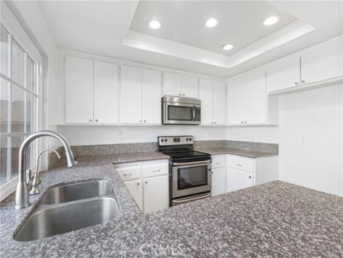 32  Goldenbush  , Irvine, CA