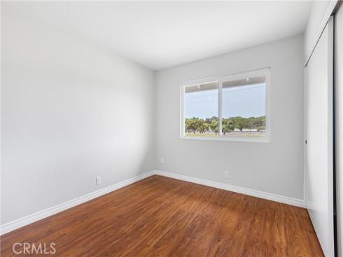 32  Goldenbush  , Irvine, CA