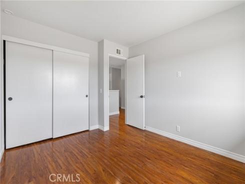 32  Goldenbush  , Irvine, CA