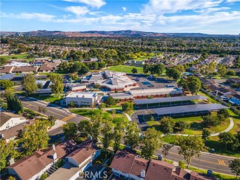 32  Goldenbush  , Irvine, CA