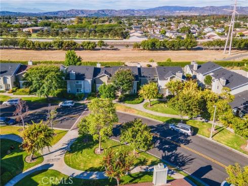 32  Goldenbush  , Irvine, CA