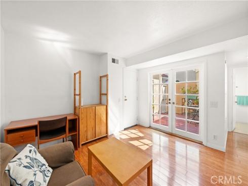 16  Wellesley  2 , Irvine, CA