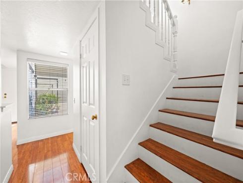 16  Wellesley  2 , Irvine, CA