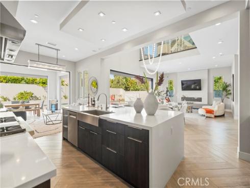 55  Hartman  , Irvine, CA