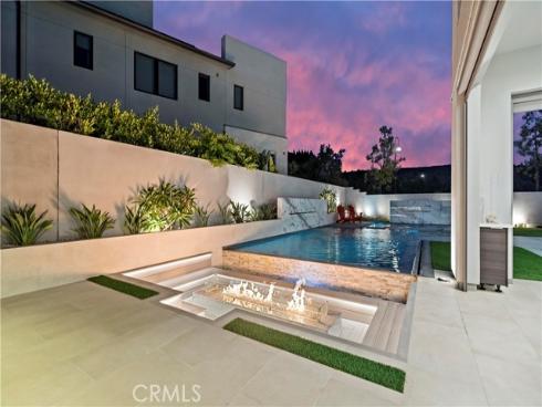 55  Hartman  , Irvine, CA