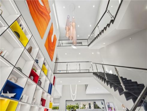 55  Hartman  , Irvine, CA