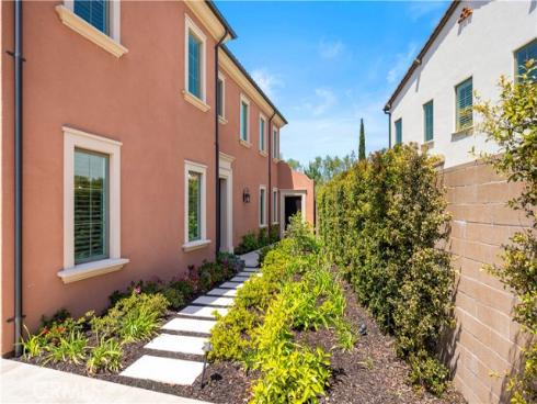 163  Summerland  , Irvine, CA