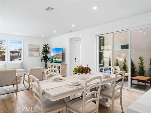 205  Culture  , Irvine, CA