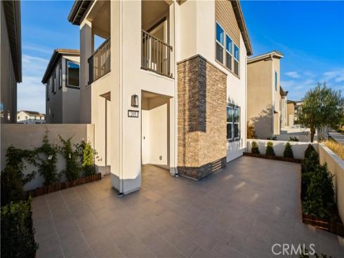 205  Culture  , Irvine, CA