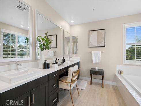 149  Interval  , Irvine, CA