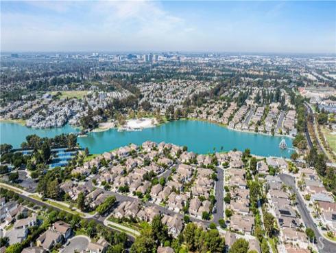 21  Greenbough  124 , Irvine, CA