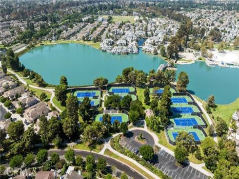 21  Greenbough  124 , Irvine, CA