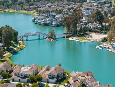 21  Greenbough  124 , Irvine, CA