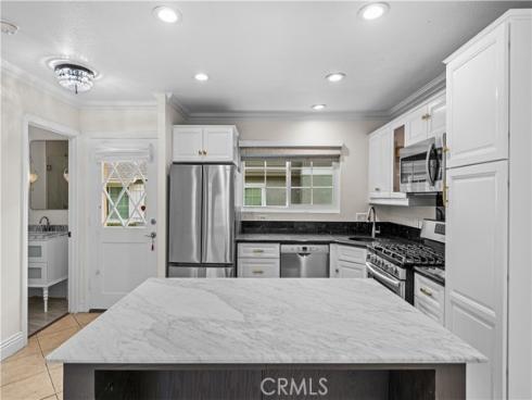 21  Greenbough  124 , Irvine, CA