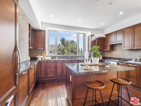 8049  Scholarship  , Irvine, CA