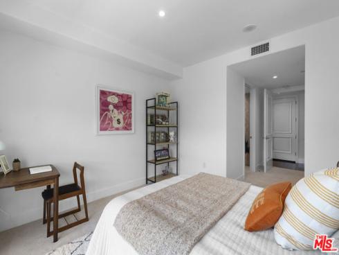 8049  Scholarship  , Irvine, CA