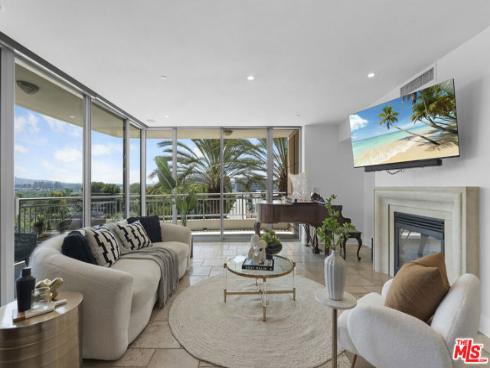 8049  Scholarship  , Irvine, CA