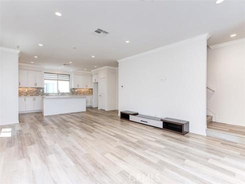 150  Stellar  , Irvine, CA