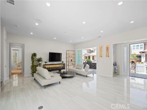 68 Chasma , Irvine, CA