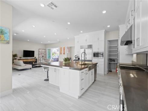 68 Chasma , Irvine, CA