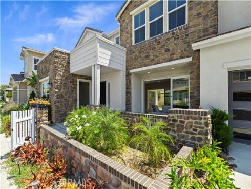 68 Chasma , Irvine, CA