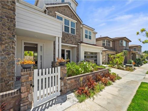 68 Chasma , Irvine, CA