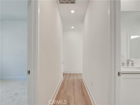 230  Sora  , Irvine, CA