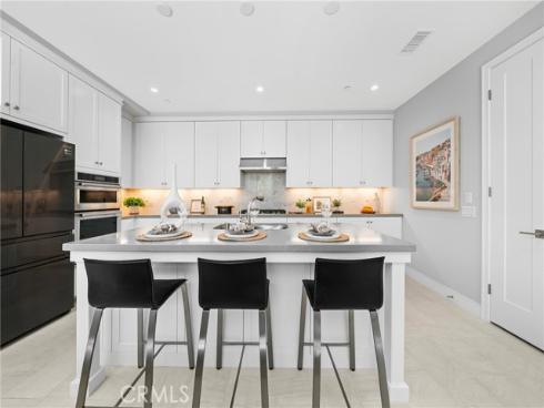 126 Toretta , Irvine, CA