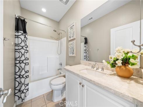 228  Wicker  , Irvine, CA