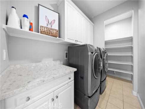 228  Wicker  , Irvine, CA