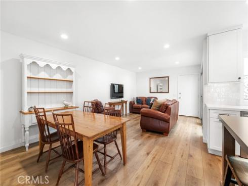 22  Silkleaf  , Irvine, CA