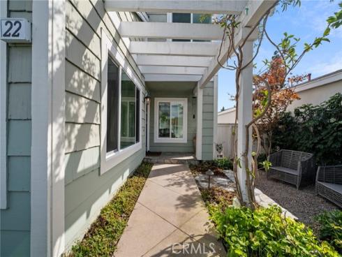 22  Silkleaf  , Irvine, CA