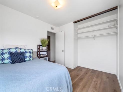 22  Silkleaf  , Irvine, CA