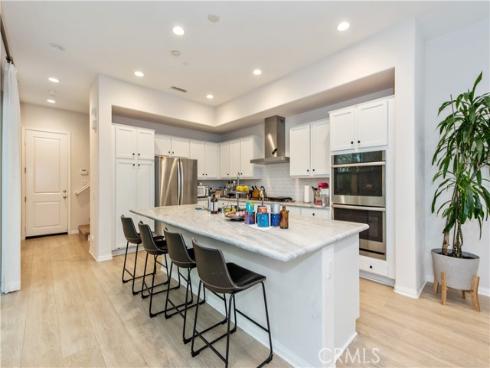 153  Spectacle  , Irvine, CA