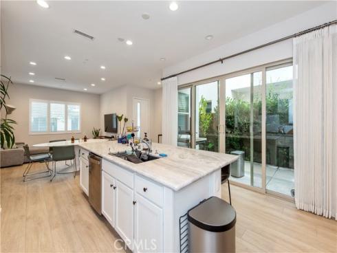 153  Spectacle  , Irvine, CA